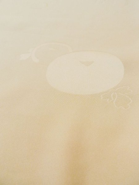 Photo9: L0511R Used Japanese womenPale Reddish Orange HOUMONGI formal / Silk. Chrysanthemum, The folding screen motifs. There are some stains.  (Grade D) (9)