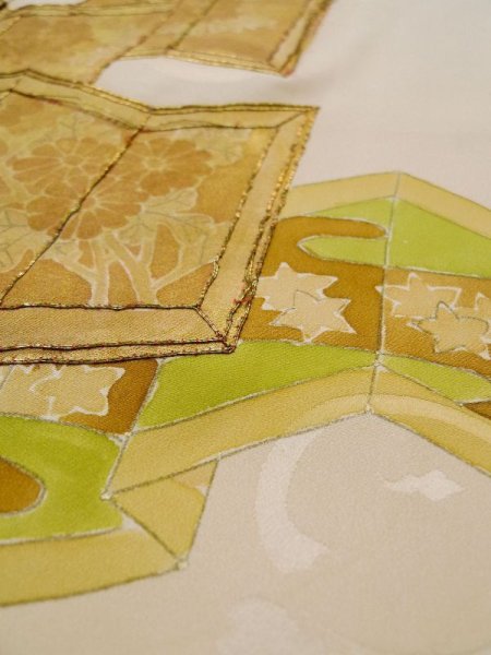 Photo10: L0511R Used Japanese womenPale Reddish Orange HOUMONGI formal / Silk. Chrysanthemum, The folding screen motifs. There are some stains.  (Grade D) (10)