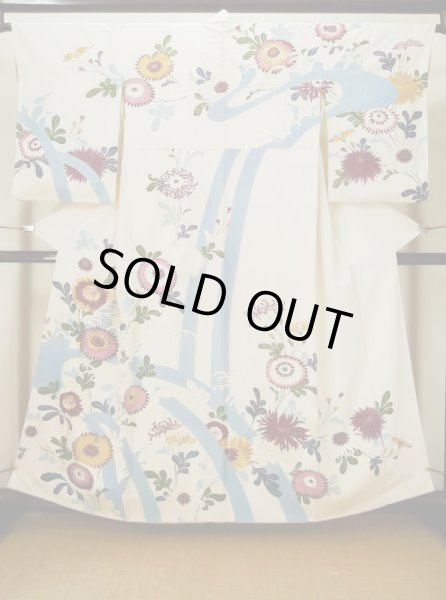 Photo1: L0519J Used Japanese women  Off White HOUMONGI formal / Silk. Flower, waterfall motif  (Grade C) (1)