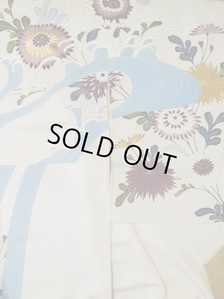 Photo4: L0519J Used Japanese women  Off White HOUMONGI formal / Silk. Flower, waterfall motif  (Grade C) (4)