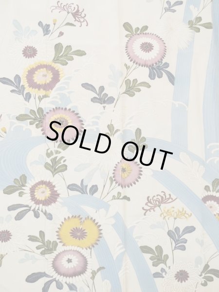 Photo7: L0519J Used Japanese women  Off White HOUMONGI formal / Silk. Flower, waterfall motif  (Grade C) (7)