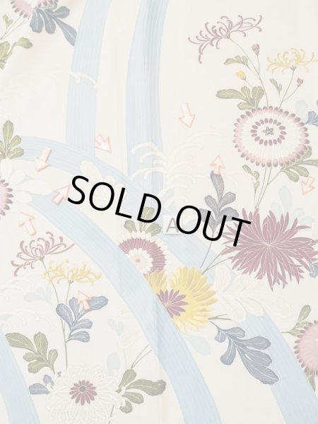 Photo19: L0519J Used Japanese women  Off White HOUMONGI formal / Silk. Flower, waterfall motif  (Grade C) (19)