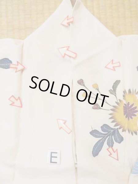 Photo23: L0519J Used Japanese women  Off White HOUMONGI formal / Silk. Flower, waterfall motif  (Grade C) (23)