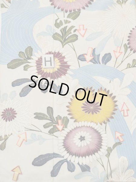 Photo26: L0519J Used Japanese women  Off White HOUMONGI formal / Silk. Flower, waterfall motif  (Grade C) (26)