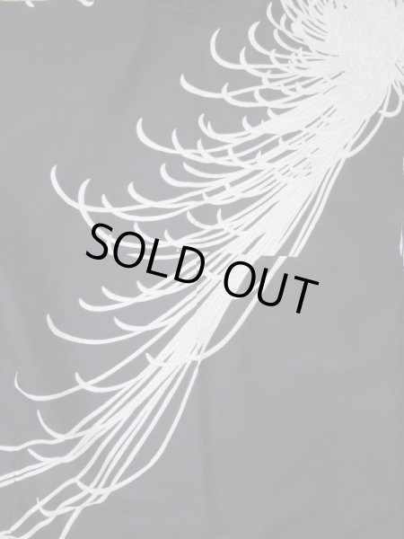 Photo5: L0519O Used Japanese women  Black HOUMONGI formal / Synthetic. Chrysanthemum There are stains all over.  (Grade D) (5)