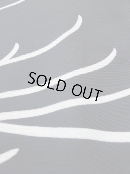 Photo11: L0519O Used Japanese women  Black HOUMONGI formal / Synthetic. Chrysanthemum There are stains all over.  (Grade D) (11)