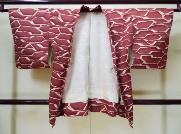 Photo1: L0525S Used Japanese womenPale  Dark Red HAORI short jacket / Wool. Geometrical pattern, Batiklike pattern  (Grade D) (1)