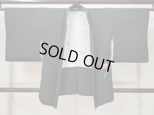 Photo1: L0713E Used Japanese women  Black HAORI short jacket / Silk.  Lining: Children pattern  (Grade A) (1)