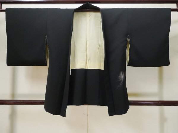 Photo1: Mint L0713N Used Japanese women  Black HAORI short jacket / Synthetic. Chrysanthemum   (Grade A) (1)