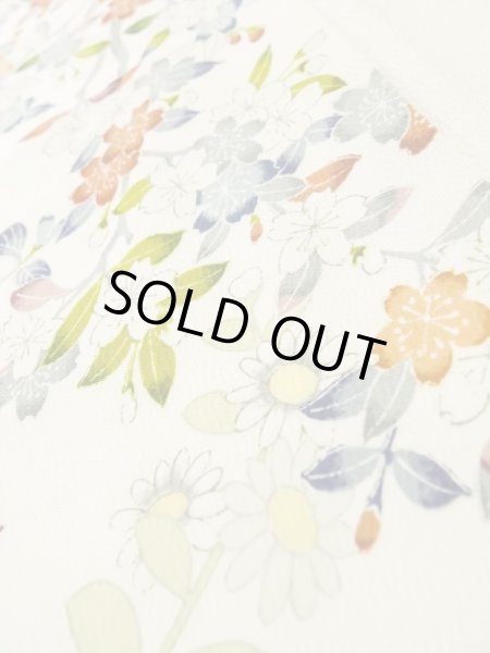 Photo12: L0727B Used Japanese women  Off White FURISODE long-sleeved / Silk. Flower,   (Grade A) (12)