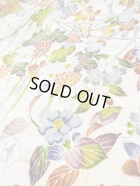 Photo14: L0727B Used Japanese women  Off White FURISODE long-sleeved / Silk. Flower,   (Grade A) (14)