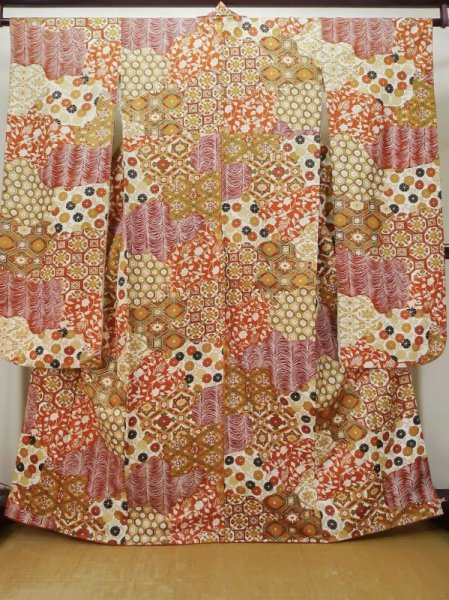 Photo1: L0727D Used Japanese women  Off White FURISODE long-sleeved / Synthetic. Chinese flower,   (Grade B) (1)