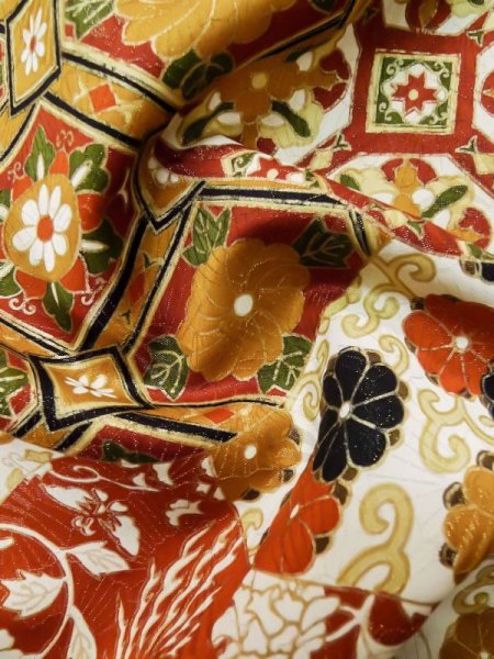 Photo15: L0727D Used Japanese women  Off White FURISODE long-sleeved / Synthetic. Chinese flower,   (Grade B) (15)