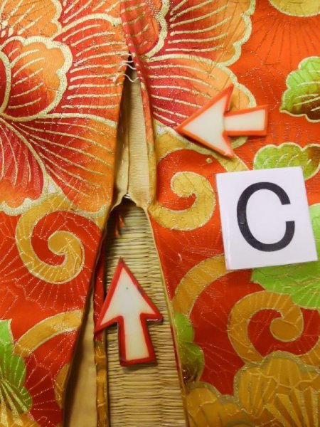 Photo20: L0727E Used Japanese women  Vermilion FURISODE long-sleeved / Silk. Peony,   (Grade D) (20)