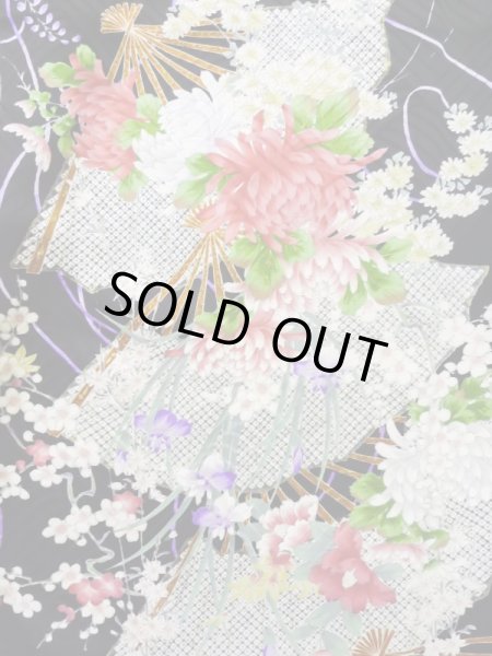 Photo5: L0727F Used Japanese women  Black FURISODE long-sleeved / Silk. Flower, Iris, Folding fan pattern  (Grade B) (5)