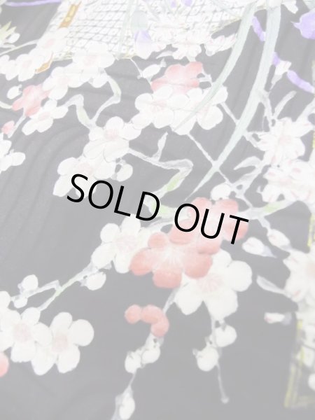 Photo14: L0727F Used Japanese women  Black FURISODE long-sleeved / Silk. Flower, Iris, Folding fan pattern  (Grade B) (14)