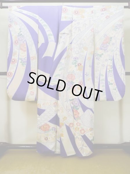 Photo3: L0727K Used Japanese womenPale Light Pink FURISODE long-sleeved / Silk. Bundle of Ribbons, Bundle of Ribbons, Diamond-shaped flowers, Crossed circles patterns  (Grade C) (3)