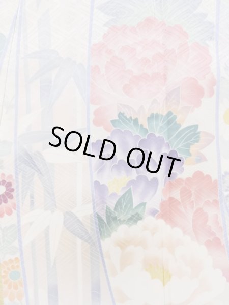 Photo9: L0727K Used Japanese womenPale Light Pink FURISODE long-sleeved / Silk. Bundle of Ribbons, Bundle of Ribbons, Diamond-shaped flowers, Crossed circles patterns  (Grade C) (9)