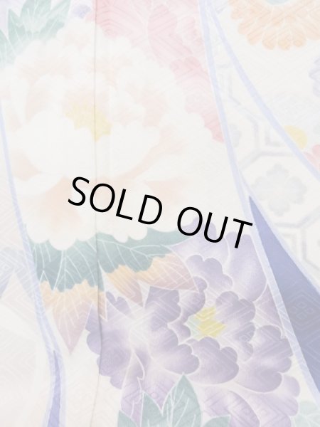 Photo11: L0727K Used Japanese womenPale Light Pink FURISODE long-sleeved / Silk. Bundle of Ribbons, Bundle of Ribbons, Diamond-shaped flowers, Crossed circles patterns  (Grade C) (11)