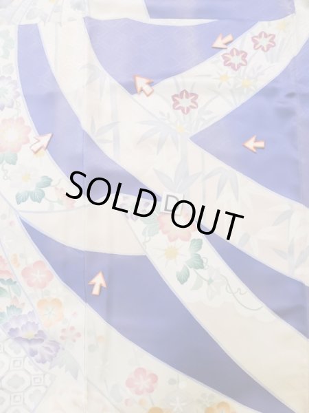 Photo27: L0727K Used Japanese womenPale Light Pink FURISODE long-sleeved / Silk. Bundle of Ribbons, Bundle of Ribbons, Diamond-shaped flowers, Crossed circles patterns  (Grade C) (27)