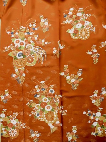 Photo5: L0727L Used Japanese women  Orange FURISODE long-sleeved / Silk. Chrysanthemum, Flower cart pattern  (Grade C) (5)