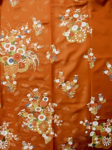 Photo6: L0727L Used Japanese women  Orange FURISODE long-sleeved / Silk. Chrysanthemum, Flower cart pattern  (Grade C) (6)