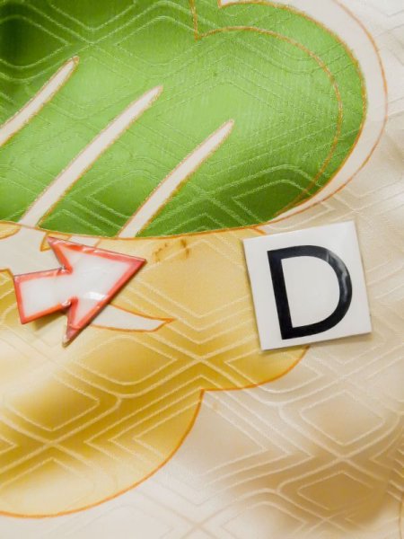 Photo23: L0727N Used Japanese women  Off White FURISODE long-sleeved / Silk. SAKURA cherry blossom,   (Grade D) (23)