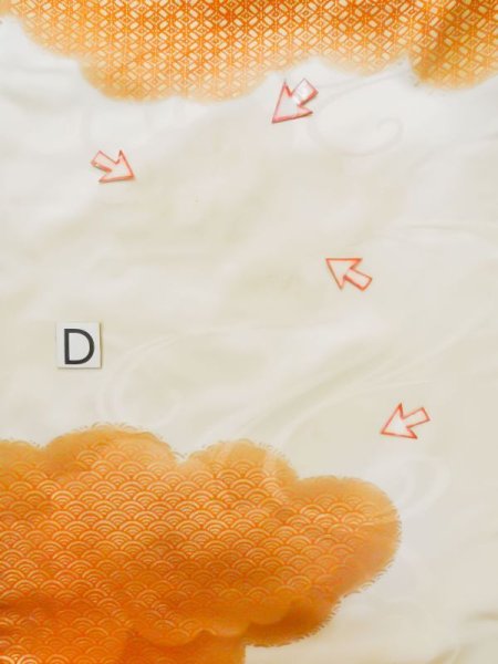 Photo22: L0727O Used Japanese women  Off White FURISODE long-sleeved / Silk. Flower,   (Grade C) (22)