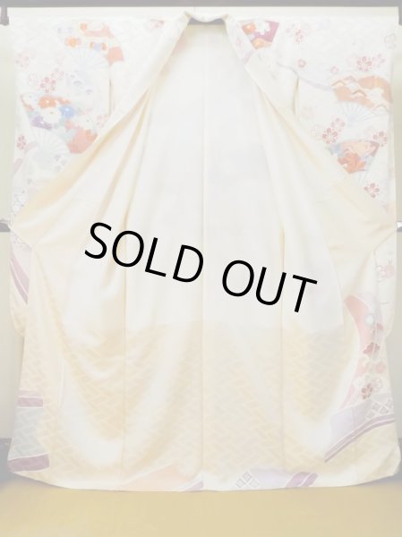 Photo4: L0727P Used Japanese womenPale Light Multi Color FURISODE long-sleeved / Silk. Peony, Folding fan, Crossed circles, Tortoise-shell pattern(Hexagonal pattern)  (Grade C) (4)