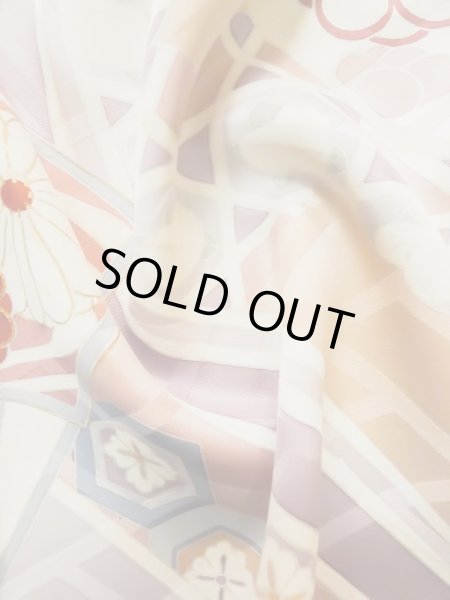 Photo17: L0727P Used Japanese womenPale Light Multi Color FURISODE long-sleeved / Silk. Peony, Folding fan, Crossed circles, Tortoise-shell pattern(Hexagonal pattern)  (Grade C) (17)