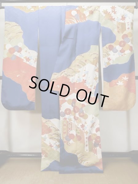 Photo3: L0727Q Used Japanese women Vivid Blue FURISODE long-sleeved / Silk. Chrysanthemum, Cloud, Crossed circles patterns  (Grade B) (3)