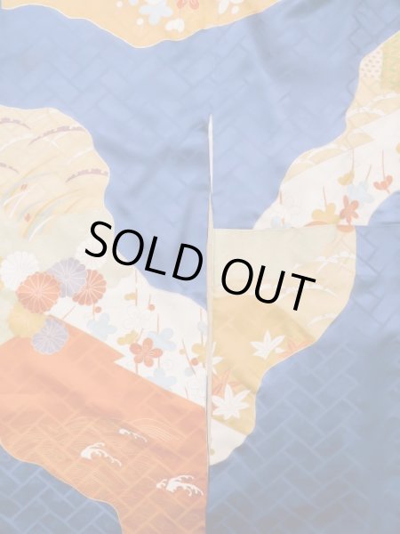 Photo6: L0727Q Used Japanese women Vivid Blue FURISODE long-sleeved / Silk. Chrysanthemum, Cloud, Crossed circles patterns  (Grade B) (6)