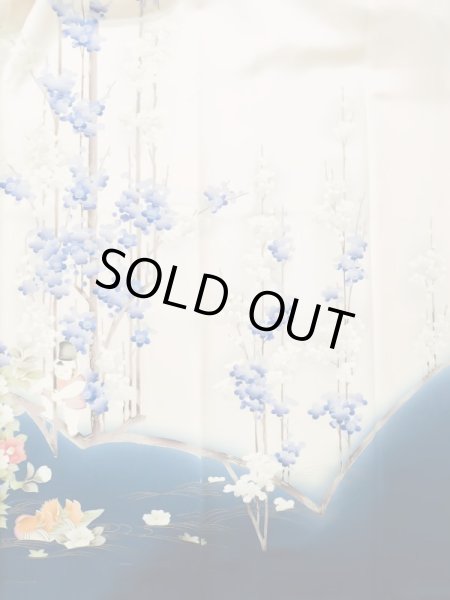 Photo8: L0727S Used Japanese womenPale Light Pink FURISODE long-sleeved / Silk. Kids,   (Grade C) (8)