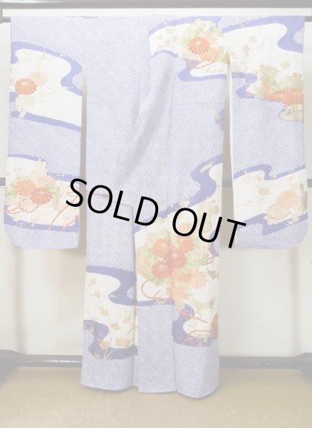 Photo3: L0727W Used Japanese women  White FURISODE long-sleeved / Silk. Chrysanthemum,   (Grade B) (3)