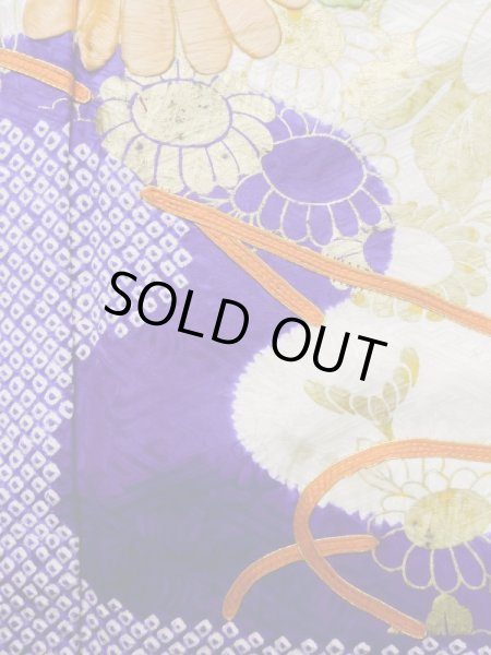 Photo11: L0727W Used Japanese women  White FURISODE long-sleeved / Silk. Chrysanthemum,   (Grade B) (11)