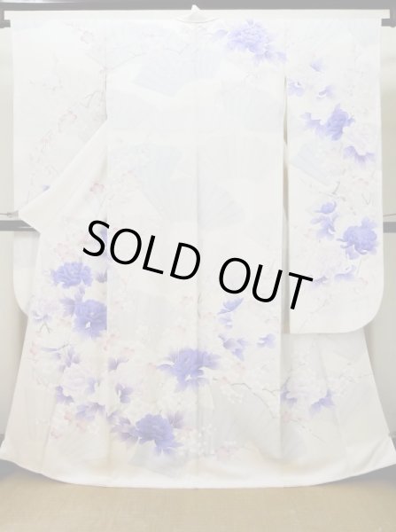 Photo2: L0727X Used Japanese women Light Purple FURISODE long-sleeved / Silk. Peony,   (Grade C) (2)