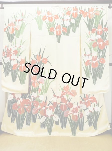 Photo2: L0727Y Used Japanese womenPale Light Yellow FURISODE long-sleeved / Silk. Iris, Rare design  (Grade C) (2)