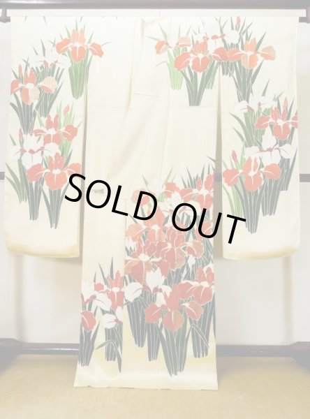 Photo4: L0727Y Used Japanese womenPale Light Yellow FURISODE long-sleeved / Silk. Iris, Rare design  (Grade C) (4)