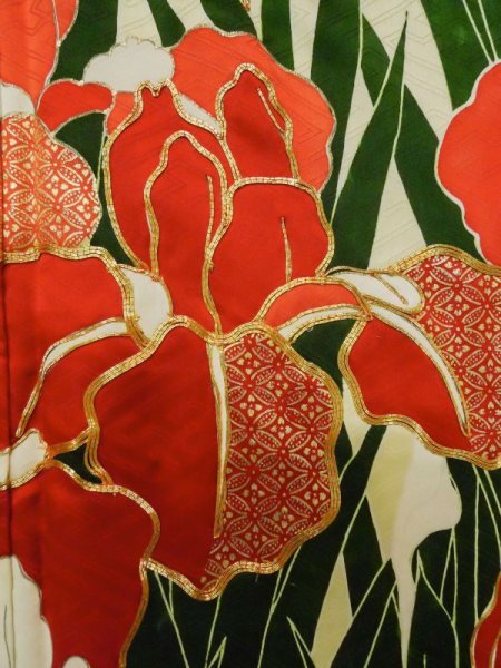 Photo9: L0727Y Used Japanese womenPale Light Yellow FURISODE long-sleeved / Silk. Iris, Rare design  (Grade C) (9)