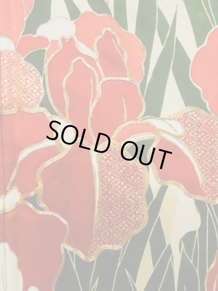 Photo9: L0727Y Used Japanese womenPale Light Yellow FURISODE long-sleeved / Silk. Iris, Rare design  (Grade C) (9)
