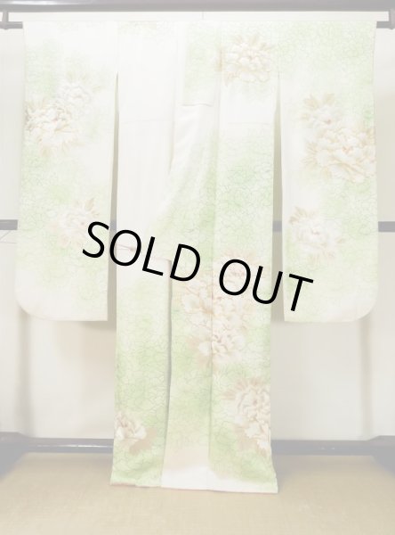 Photo4: L0728C Used Japanese women Light Yellowish Green FURISODE long-sleeved / Silk. Peony   (Grade B) (4)