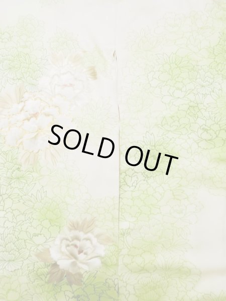 Photo7: L0728C Used Japanese women Light Yellowish Green FURISODE long-sleeved / Silk. Peony   (Grade B) (7)
