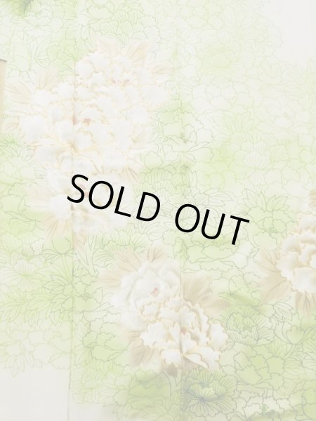 Photo1: L0728C Used Japanese women Light Yellowish Green FURISODE long-sleeved / Silk. Peony   (Grade B) (1)
