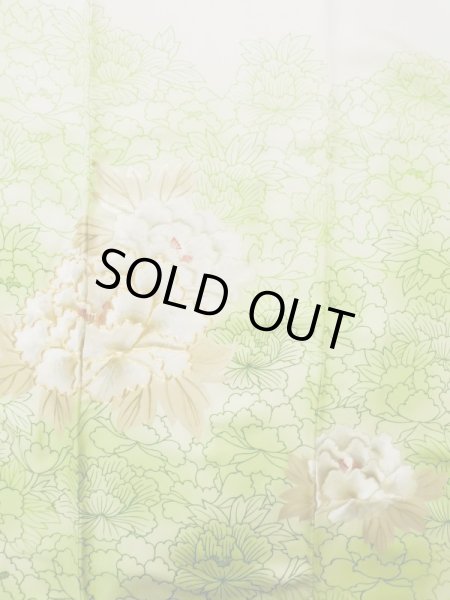 Photo8: L0728C Used Japanese women Light Yellowish Green FURISODE long-sleeved / Silk. Peony   (Grade B) (8)