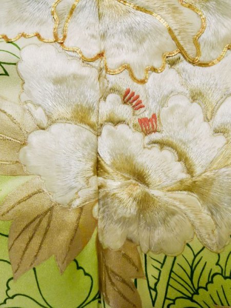 Photo11: L0728C Used Japanese women Light Yellowish Green FURISODE long-sleeved / Silk. Peony   (Grade B) (11)