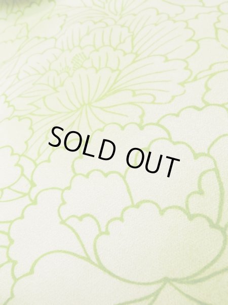 Photo14: L0728C Used Japanese women Light Yellowish Green FURISODE long-sleeved / Silk. Peony   (Grade B) (14)