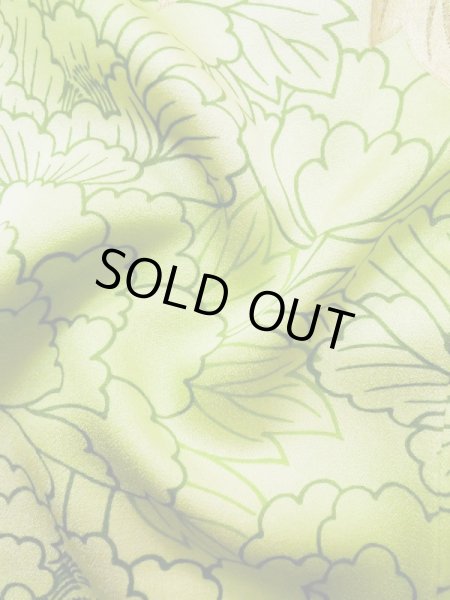 Photo18: L0728C Used Japanese women Light Yellowish Green FURISODE long-sleeved / Silk. Peony   (Grade B) (18)