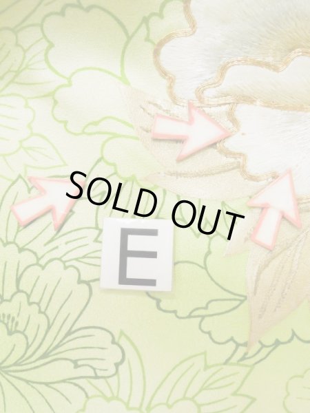 Photo24: L0728C Used Japanese women Light Yellowish Green FURISODE long-sleeved / Silk. Peony   (Grade B) (24)
