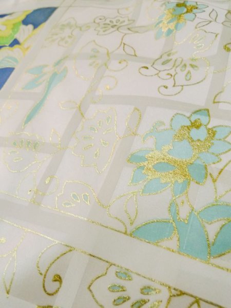 Photo17: L0728E Used Japanese women  Off White FURISODE long-sleeved / Silk. Flower,   (Grade C) (17)