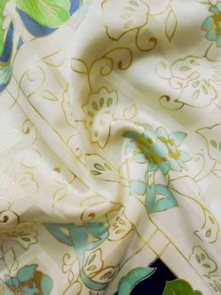 Photo21: L0728E Used Japanese women  Off White FURISODE long-sleeved / Silk. Flower,   (Grade C) (21)